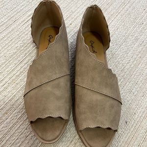 Tan Scalloped Cutout Flats